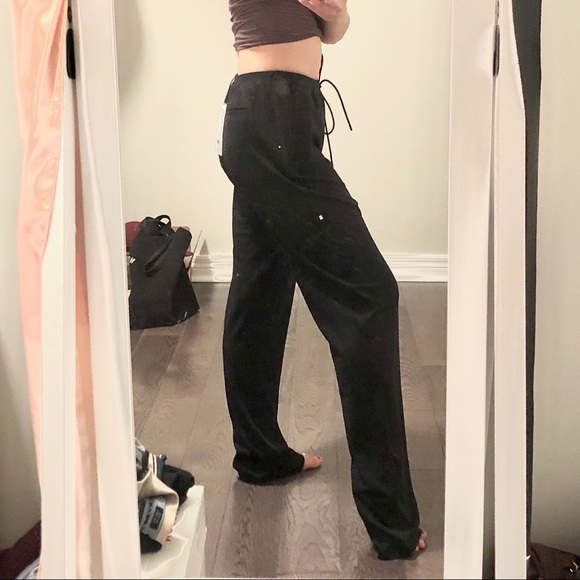 Kit and Ace Made to Move Pants (NWT) - Picture 6 of 6